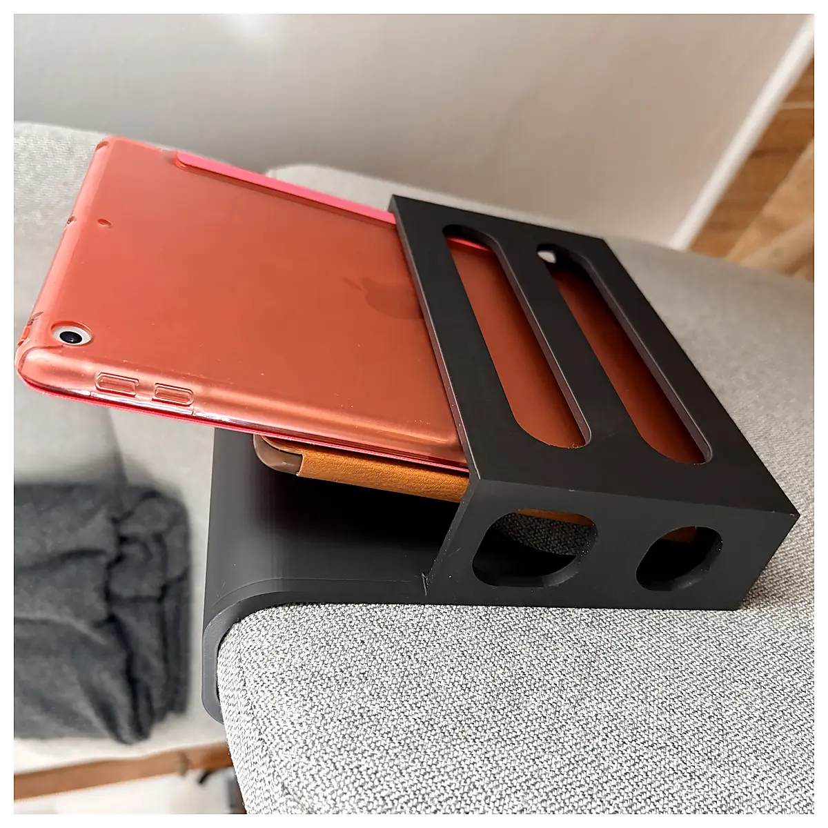 Armchair Phone Holder Mobile Phone Stand Holder Phone Seat Lazy Stand Phone Accessories Repair