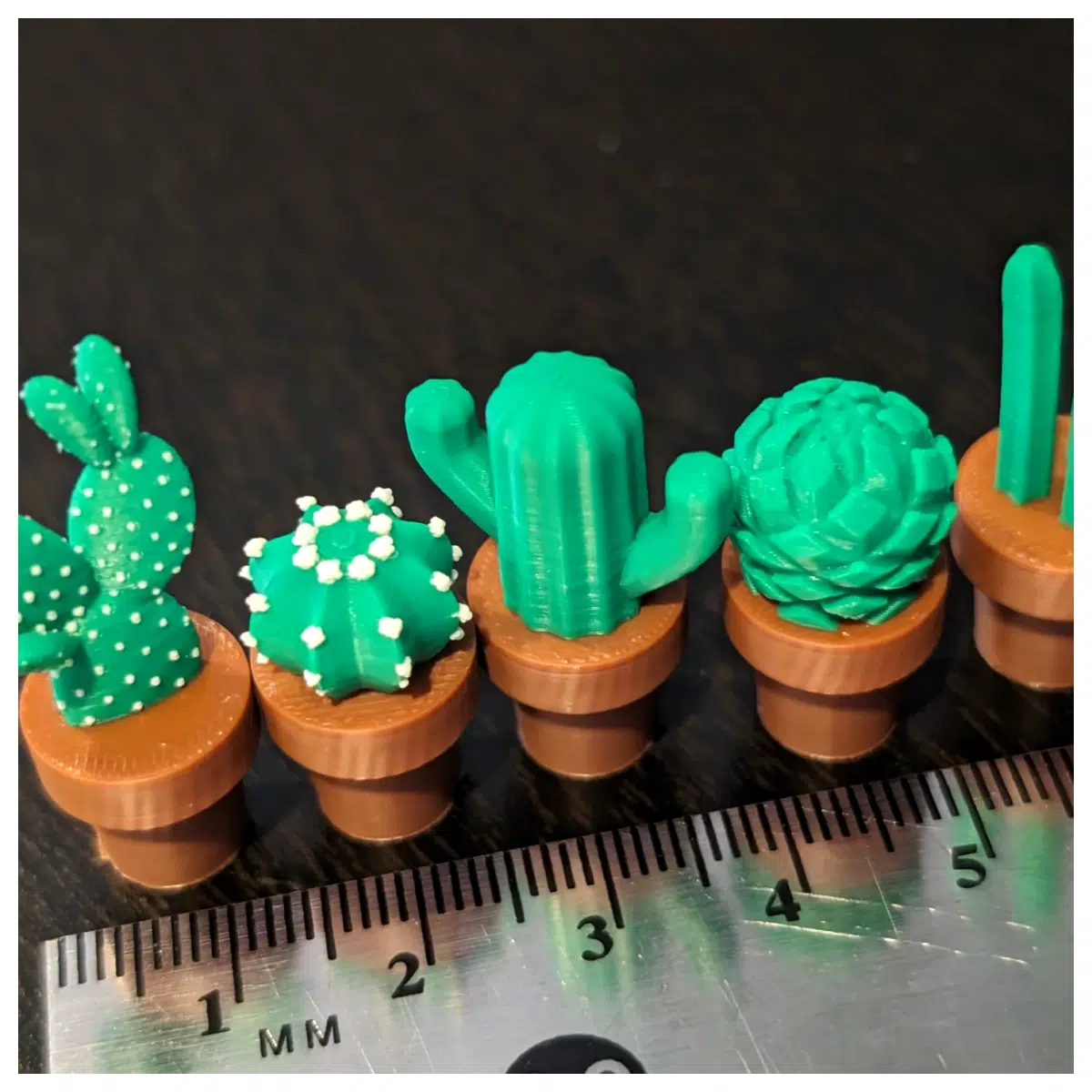 Cactus Magnetic Miniature Model Tiny Magnetic Plant Decoration Desk Ornament Collectible Fun Gift