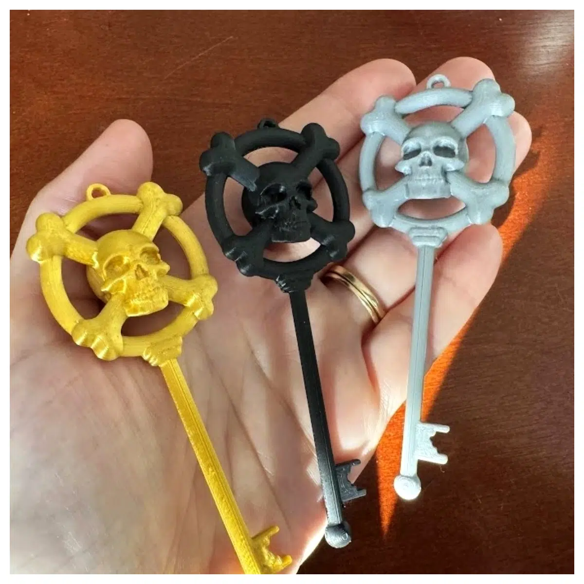 Skeleton Crossbone Dungeon Pirate Key Adventure Gear Dark Exploration Treasure Hunting Key Accessories Gaming Prop Roleplay Item