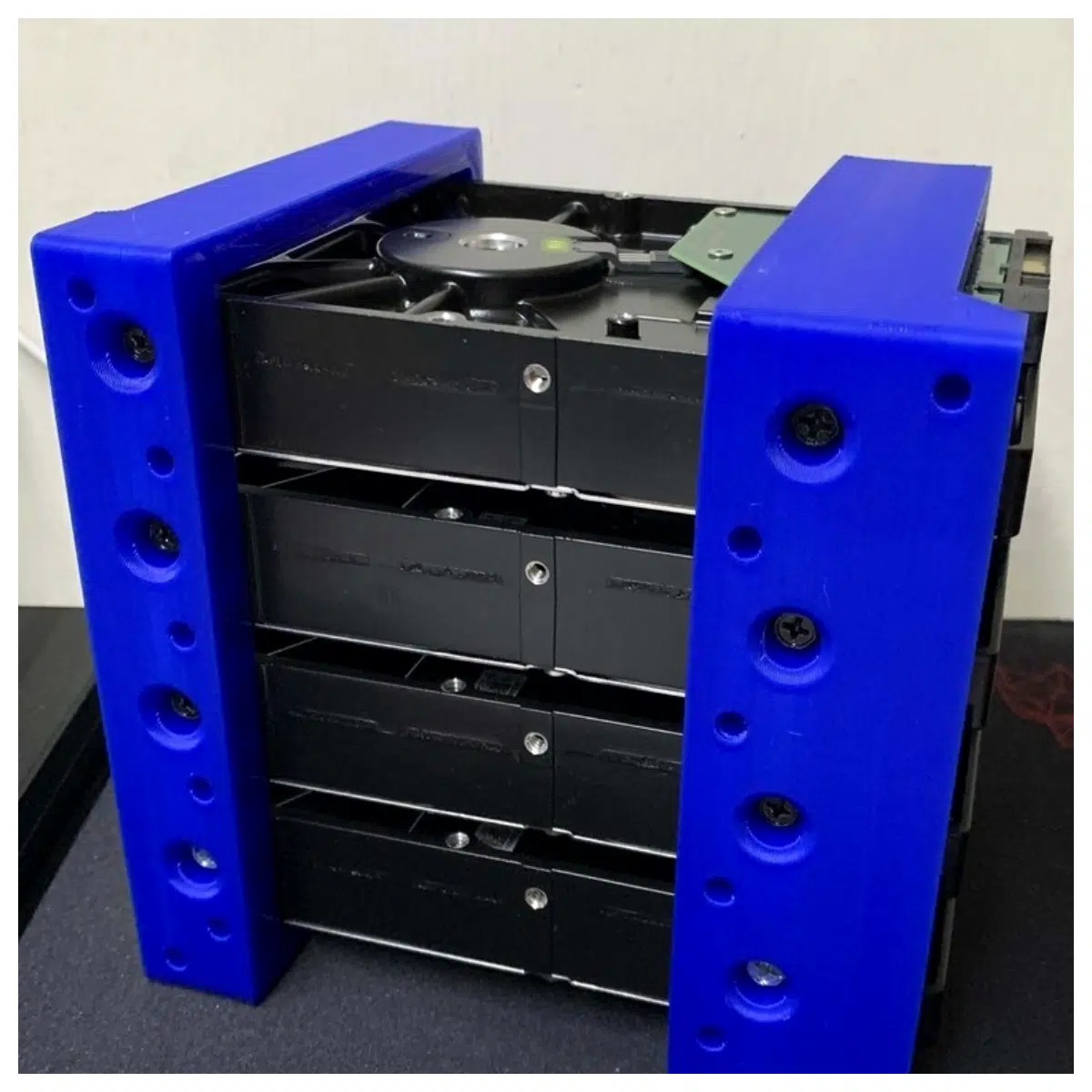 Masterbox Q300LQ 500L Mount Holes 4 x 35 Inch HDD Racks Installation Accessory