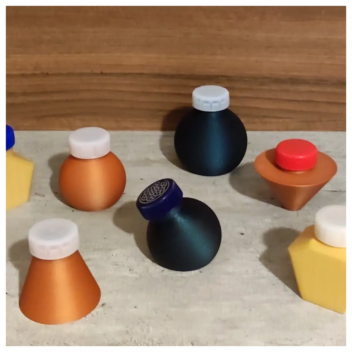 Tiny Box Bottle Cap Stash Container Discreet Storage Seal Snack Box Bottle Cap Organizer
