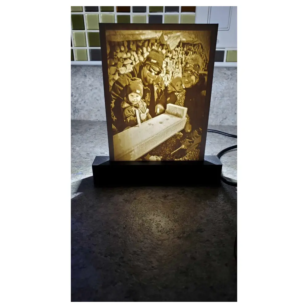 Carved Base Decorative Stand Sculpture Art Display Modern Home Decor Art Piece Lighting