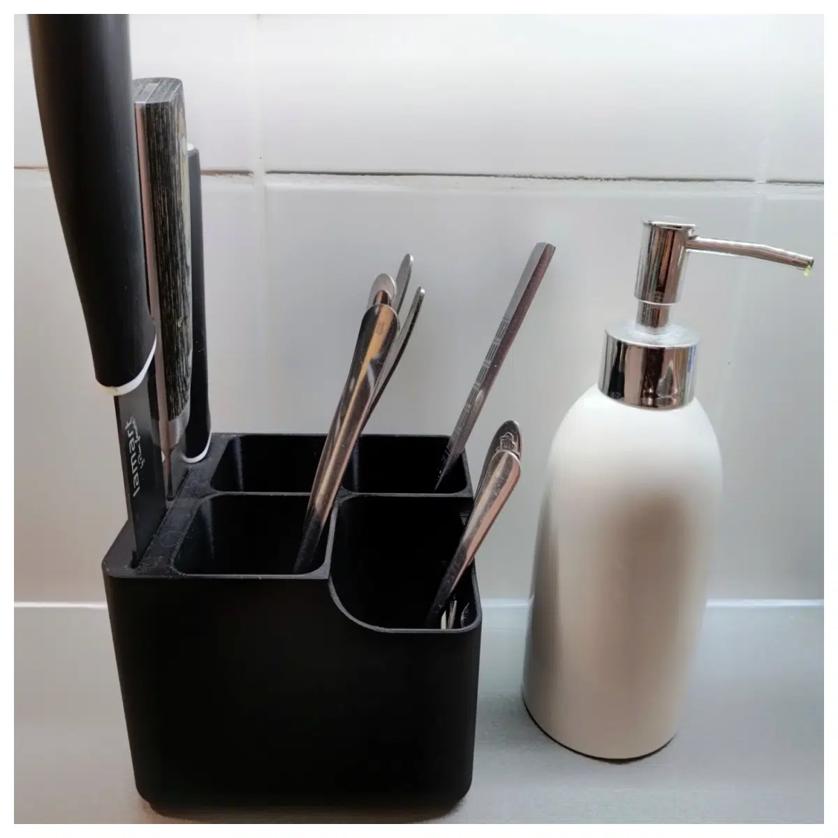 Crockery Rack Shelf Kitchen Storage Display Organizer Utensil Holder Dining Room Storage Solutions