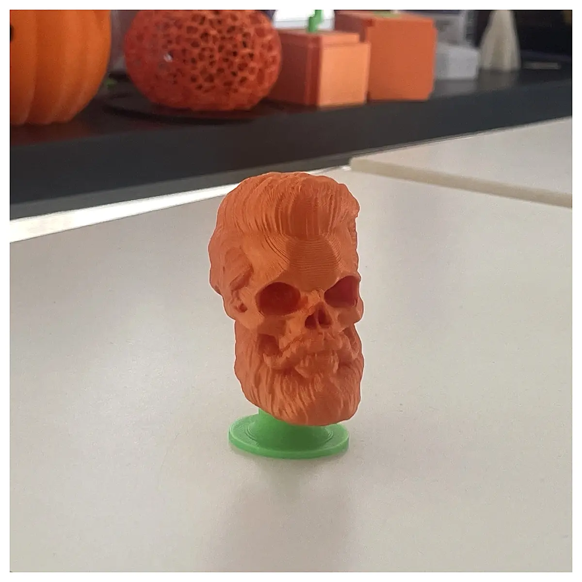 Bearded Skull Doll Head Rotating Toy Realistic Funny Collectible Joints Cute