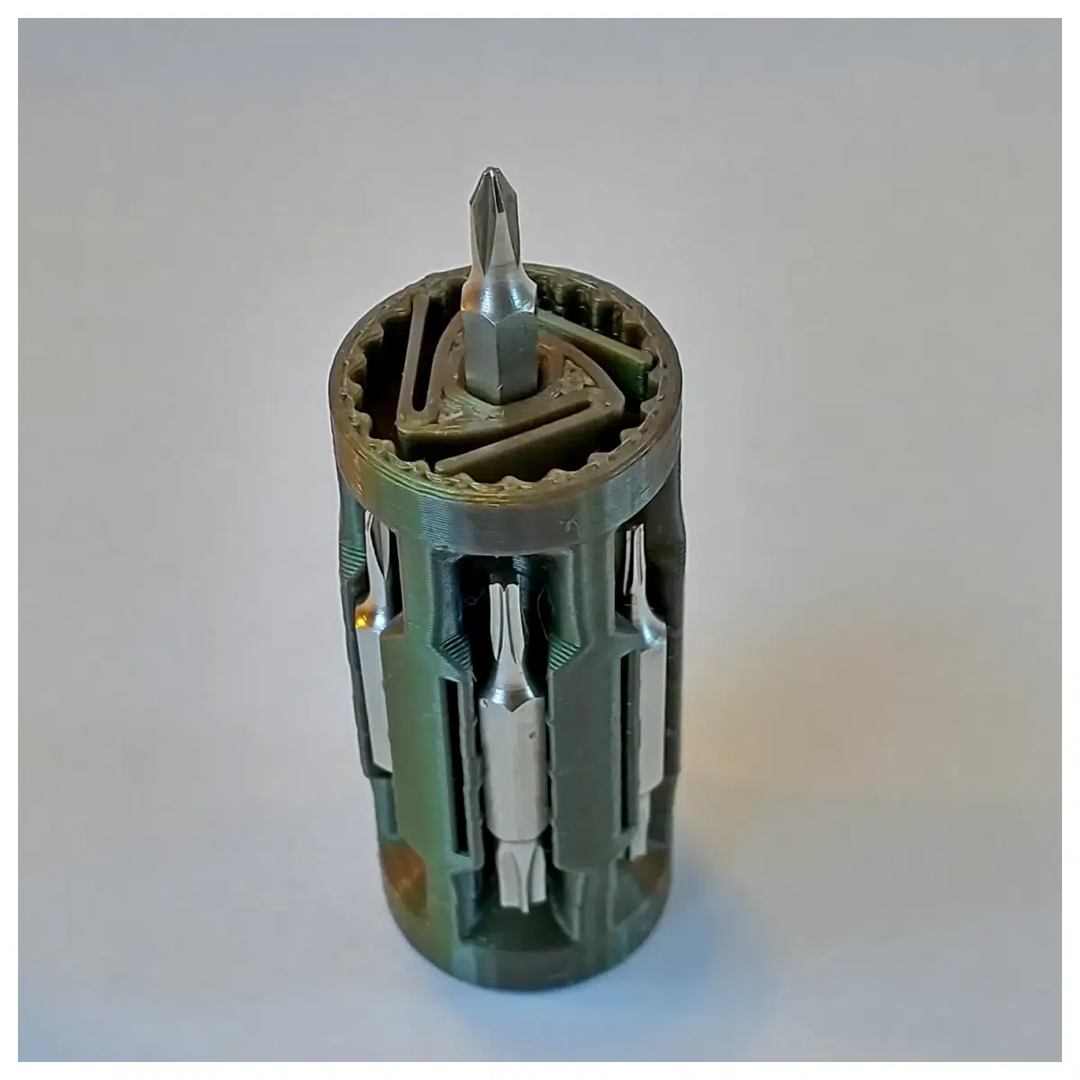 Woo Young Woo Print in Place Gear Ratchet Mini Screwdriver 3D Printed Parts DIY Repair Small Tool Screw Removal
