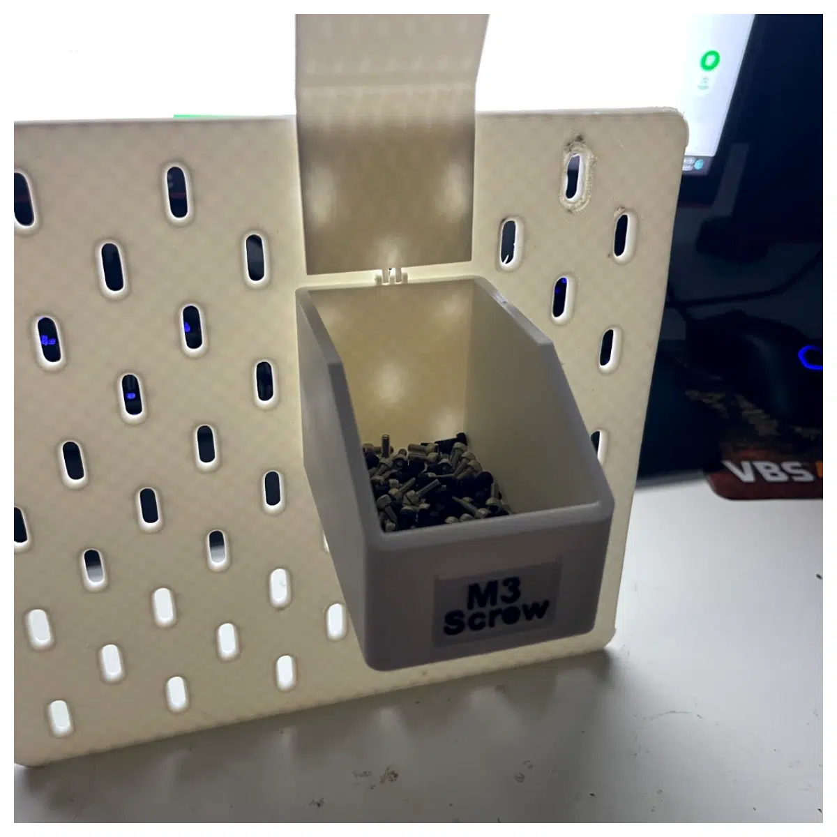 Sealed Skadis Boxes Screw Caps Bolts Storage Container Auto Parts Organizer Tool Vehicle Accessories