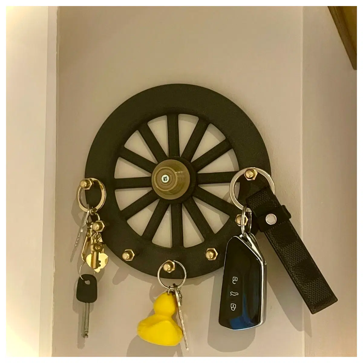 Wall Hook Key Holder Ornament Decorative Hanging Accessory Wall Decoration IoT Smart Ornament Creative Home Decor