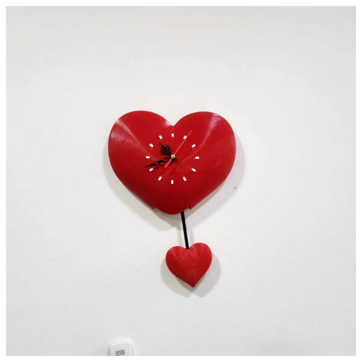 Clock Romantic Love Anniversary Gift Bedroom Living Room Decor Couple s Present Hanging Clock