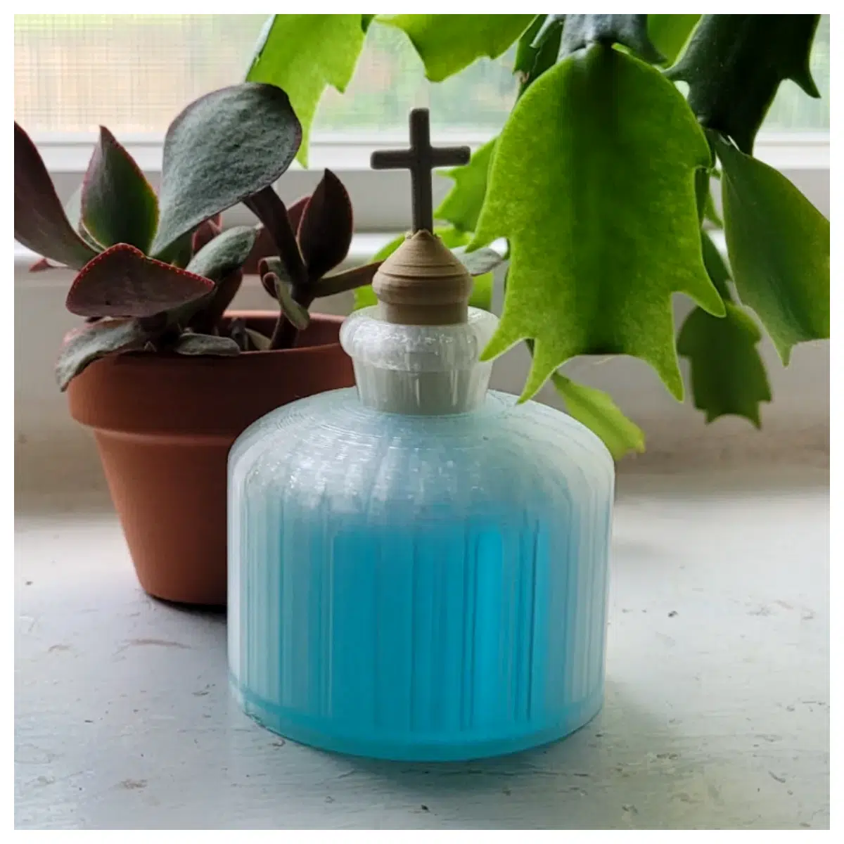 哥尔韦尼亚圣水 holy water figurine decor ornament toy model stand holder accessories parts