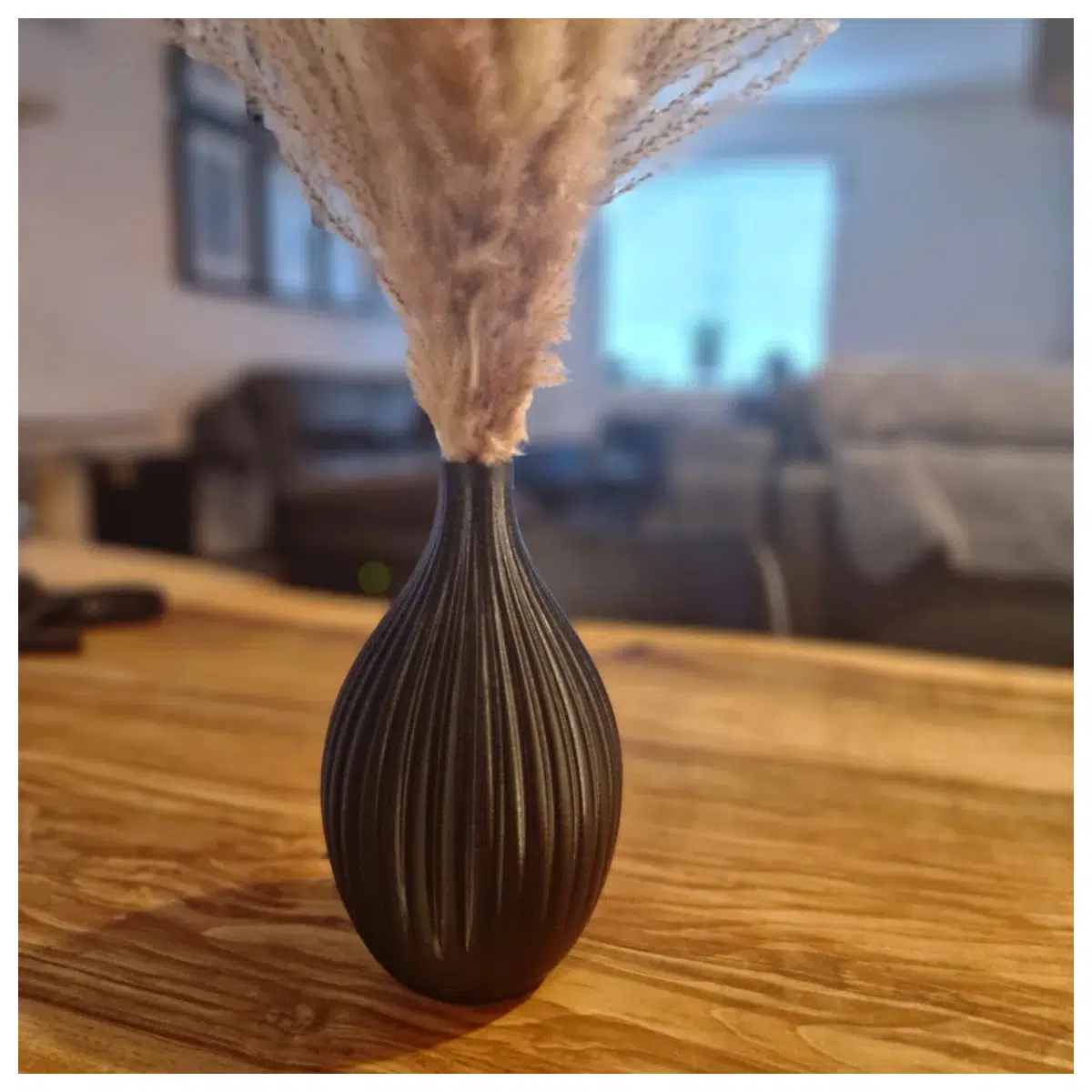 Fluted Vase Modern Decorative Ceramic Vase Floral Arrangement Home Decor Art Vase