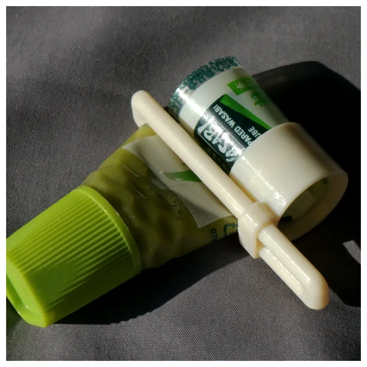 manual tube squeezer dispenser for toothpaste glue paint bulk storage