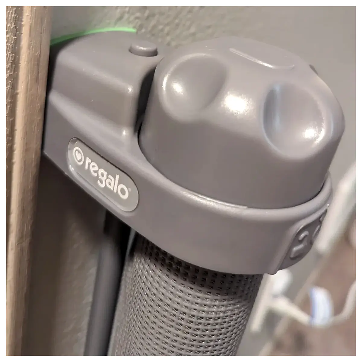 Baby Gate Adjustable Expandable Safety Wall Mounted Retractable Child Safety Door Infant Protection