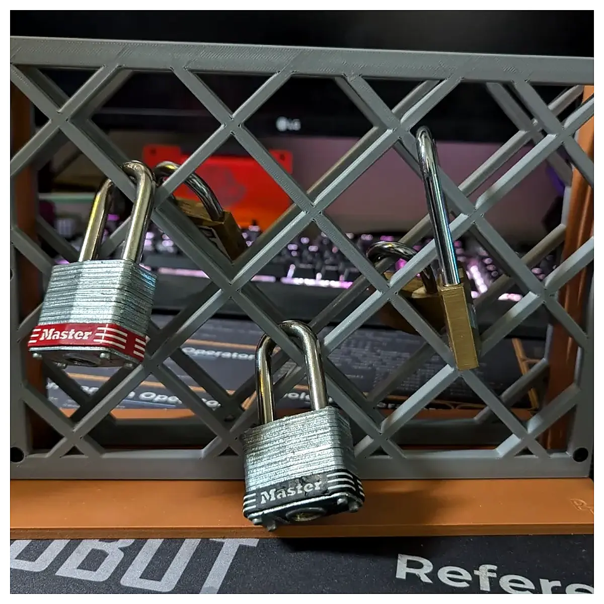 Lockable Fence Gate Security Farm Livestock Fence Panels Replacement Parts Repair Maintenance