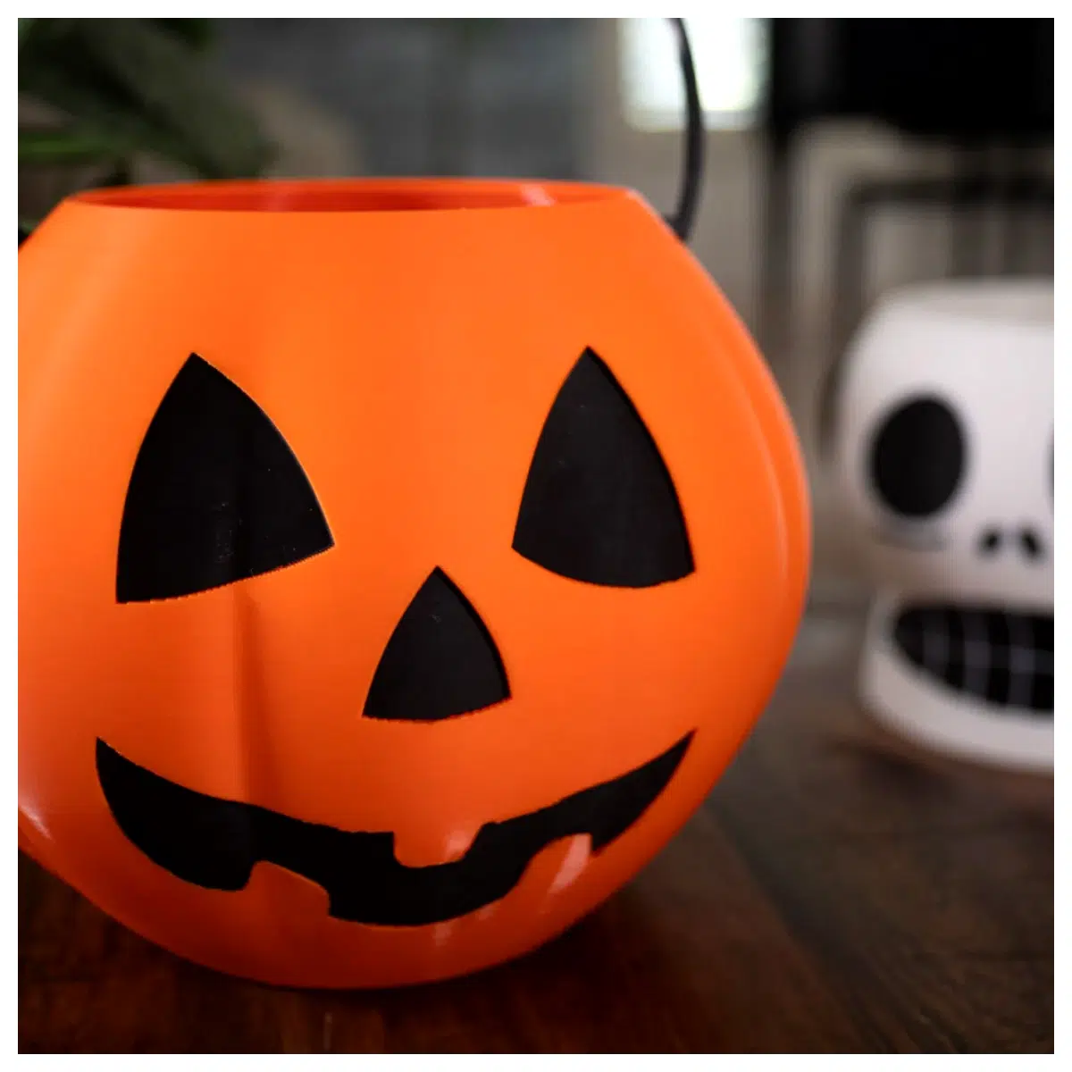 Bucket Toy Trick or Treat Without the Candy Kids Fall Creative Gift Halloween Decoration Party Game Family Fun