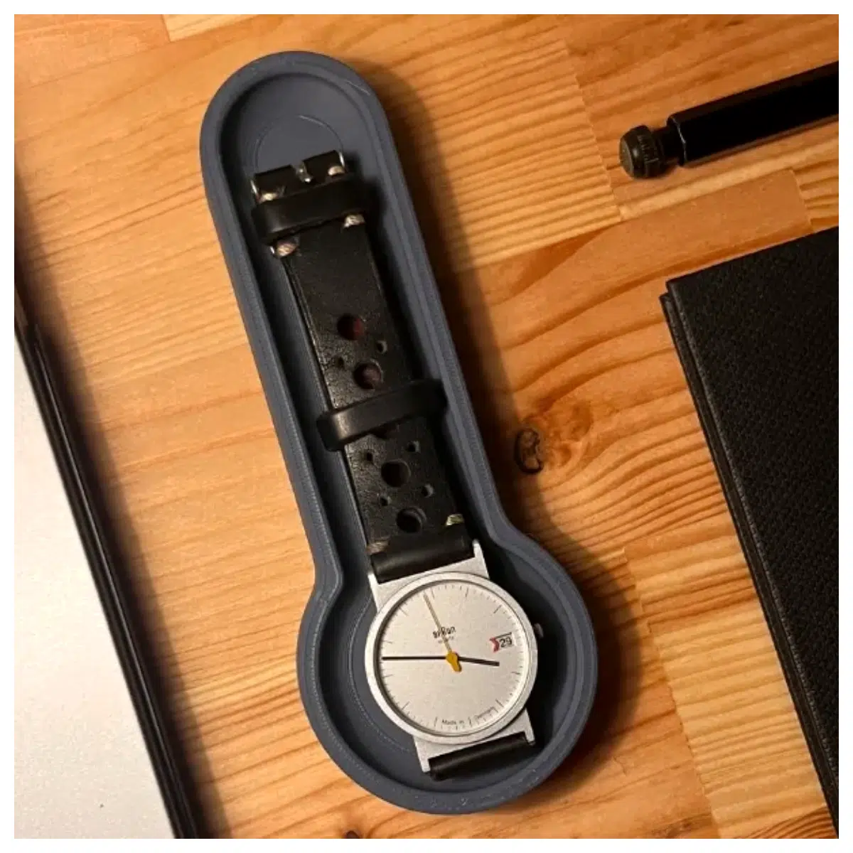 Watch Stand Leisure Time Display Holder Support Stand Desk Storage Watch Accessories
