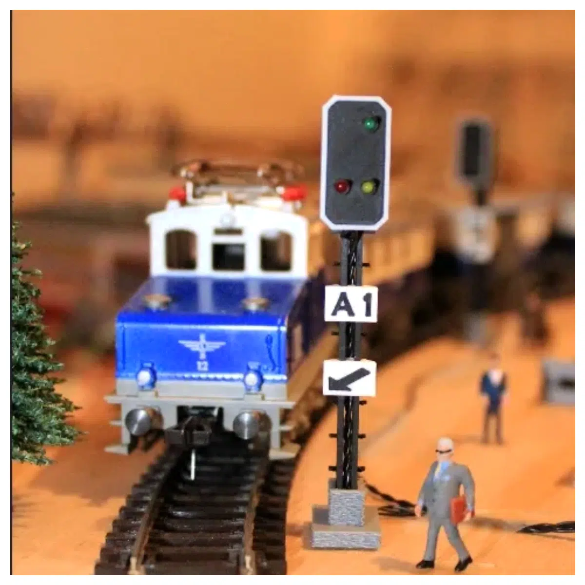 MrJ HO Scale DB Signal Era III 3 Face Train Model Accessories Signal Equipment Simulation Scene Assembly