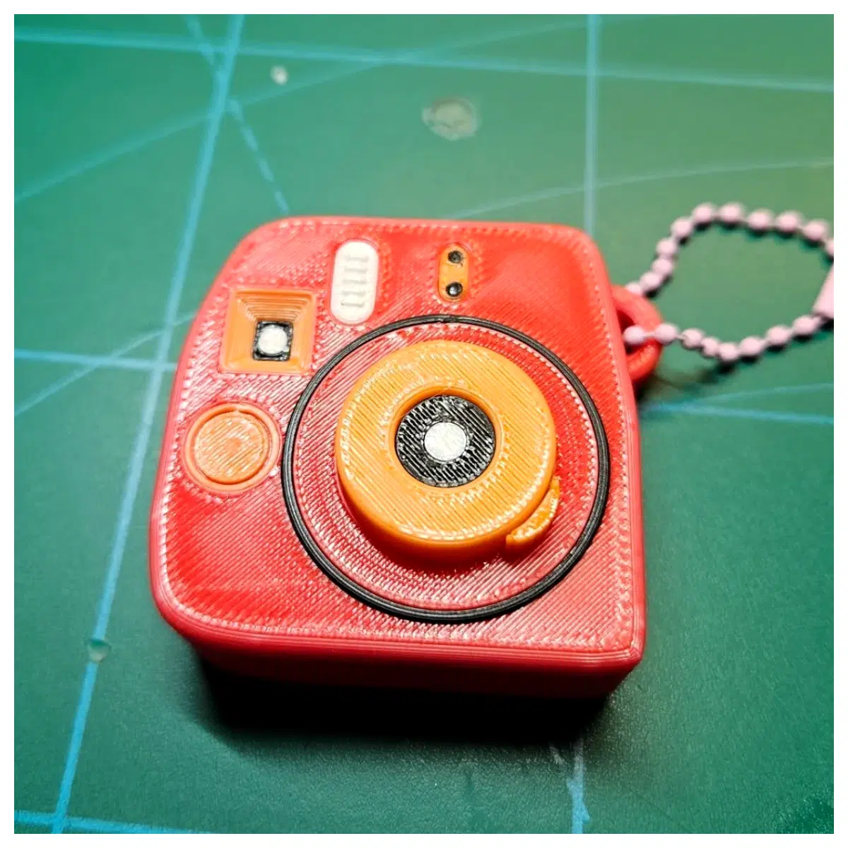 Key Chain Camera Mini Portable Camera Compact Camera Selfie Device Photo Accessories Mobile Phone Case Creative Gift