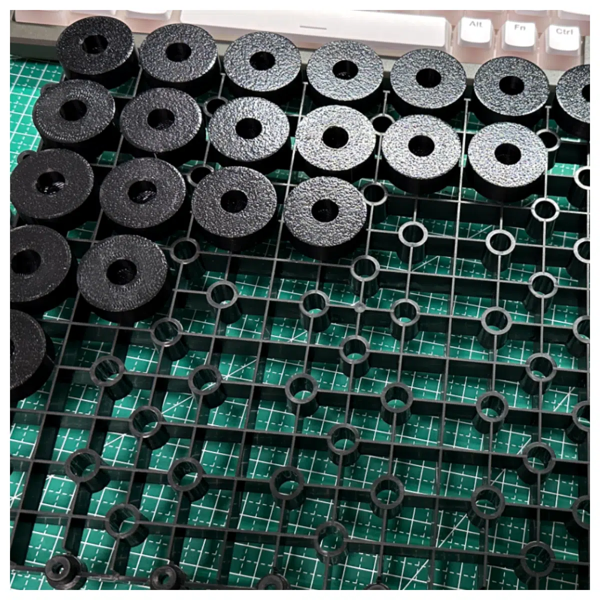 Coral Base Grid Plate T Shape Base for Marine Aquarium Coral Tank Structure Fish Tank Decoration Coral Stand Support