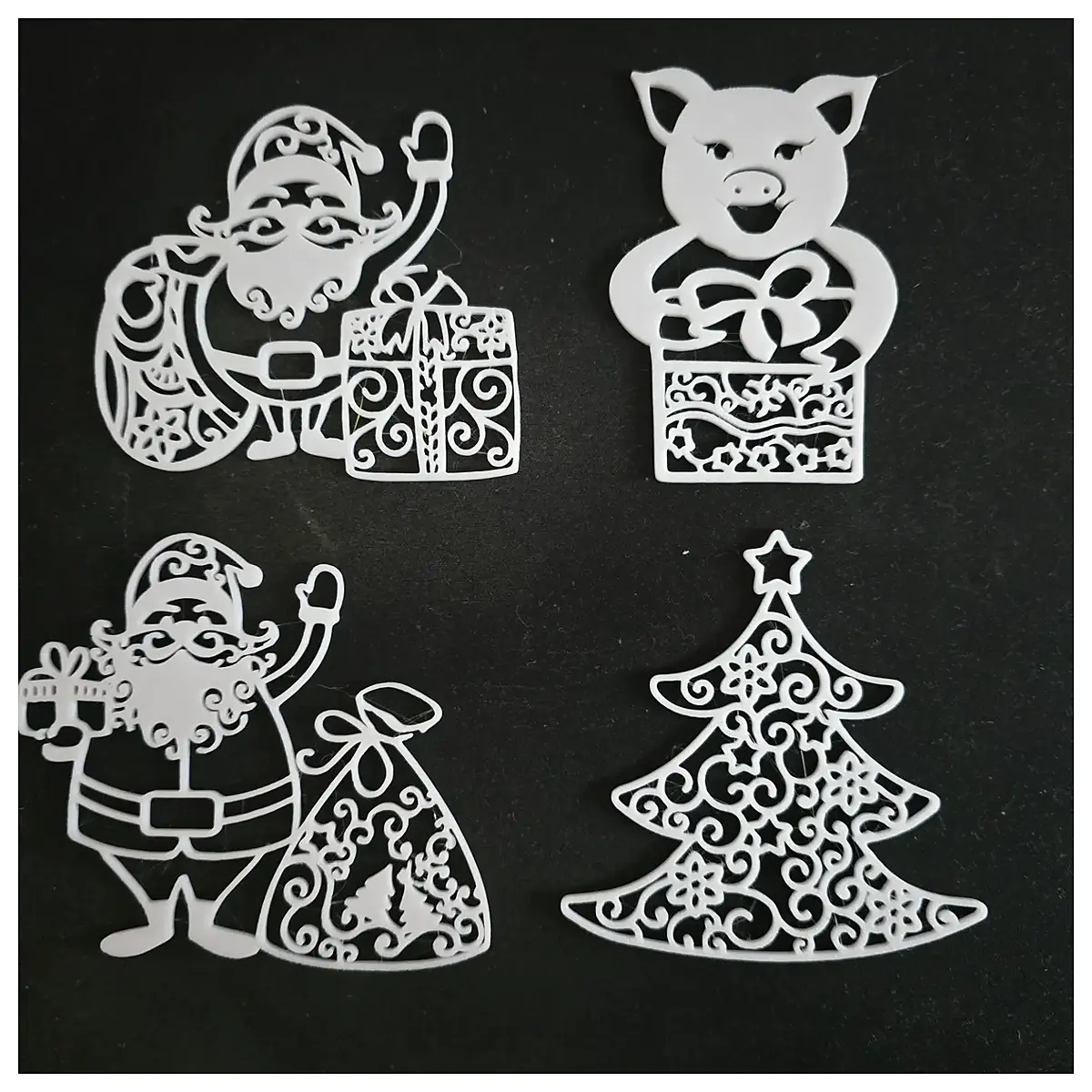 2D Christmas Ornaments 4 Pack Christmas Tree Decorations Festive Xmas Ornament Christmas Gift Tree Accessories Decoration