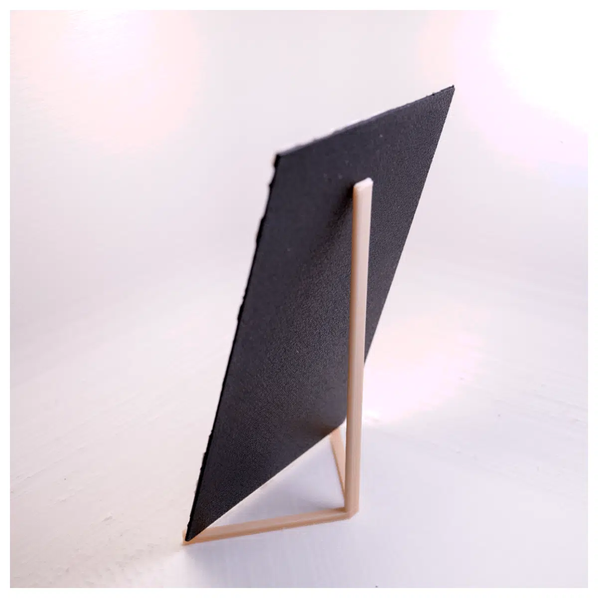 Relief Painting Display Stand Simple Wall Mounted Frame Art Piece Holder Hanging Display Interior Decor Support