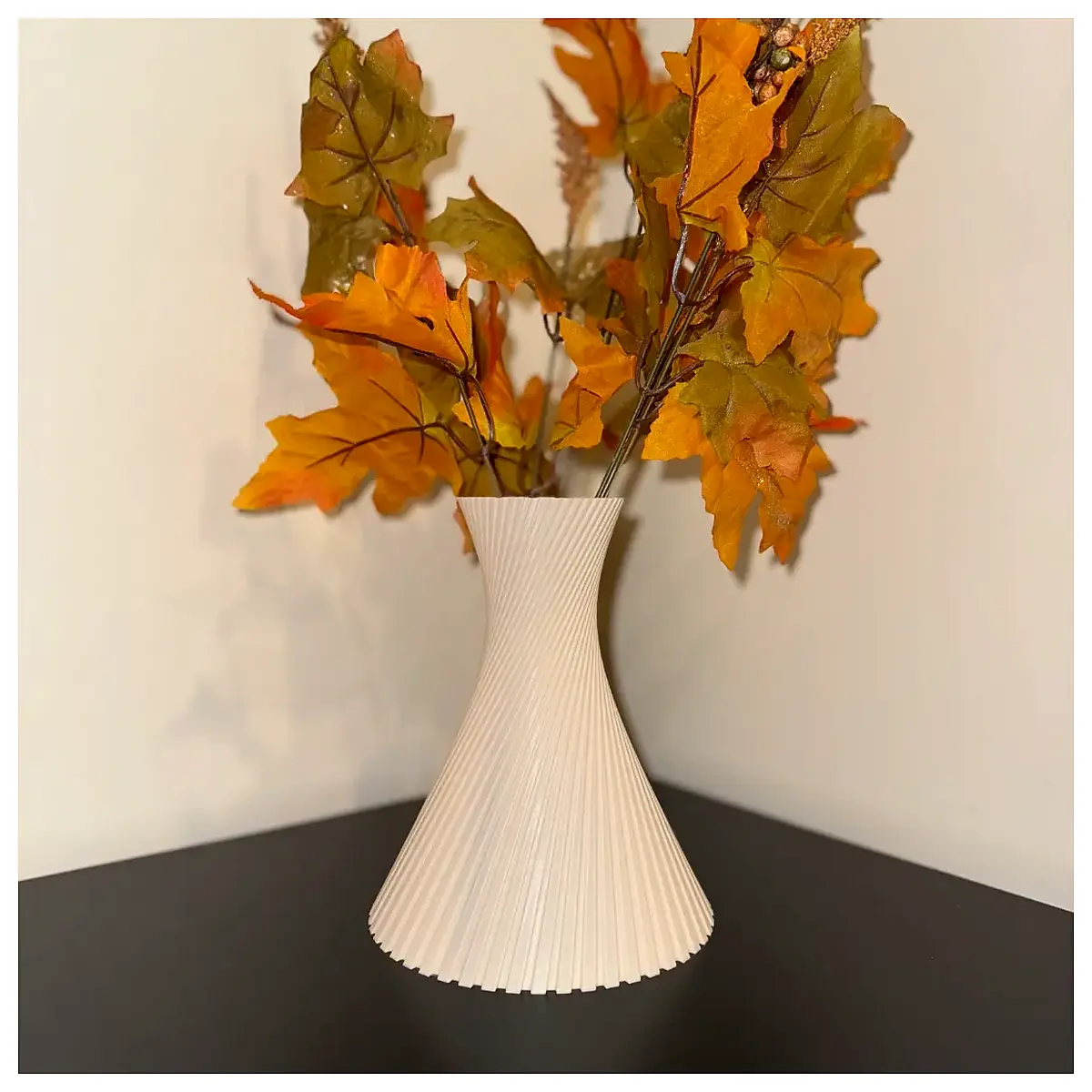 Wavy Vase Ceramic Decor Handicraft Art Piece Decorative Vase d Vase Creative Gift