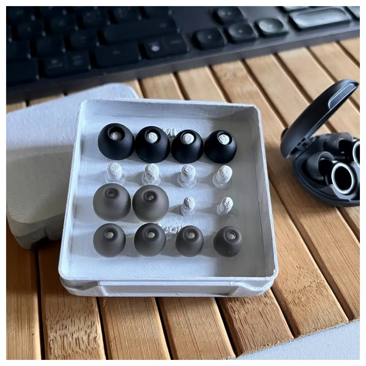 Earbud Case Organizer Box Embedded Storage Phone Accessory Box Internal Storage Mobile Headphone Case Protective Box