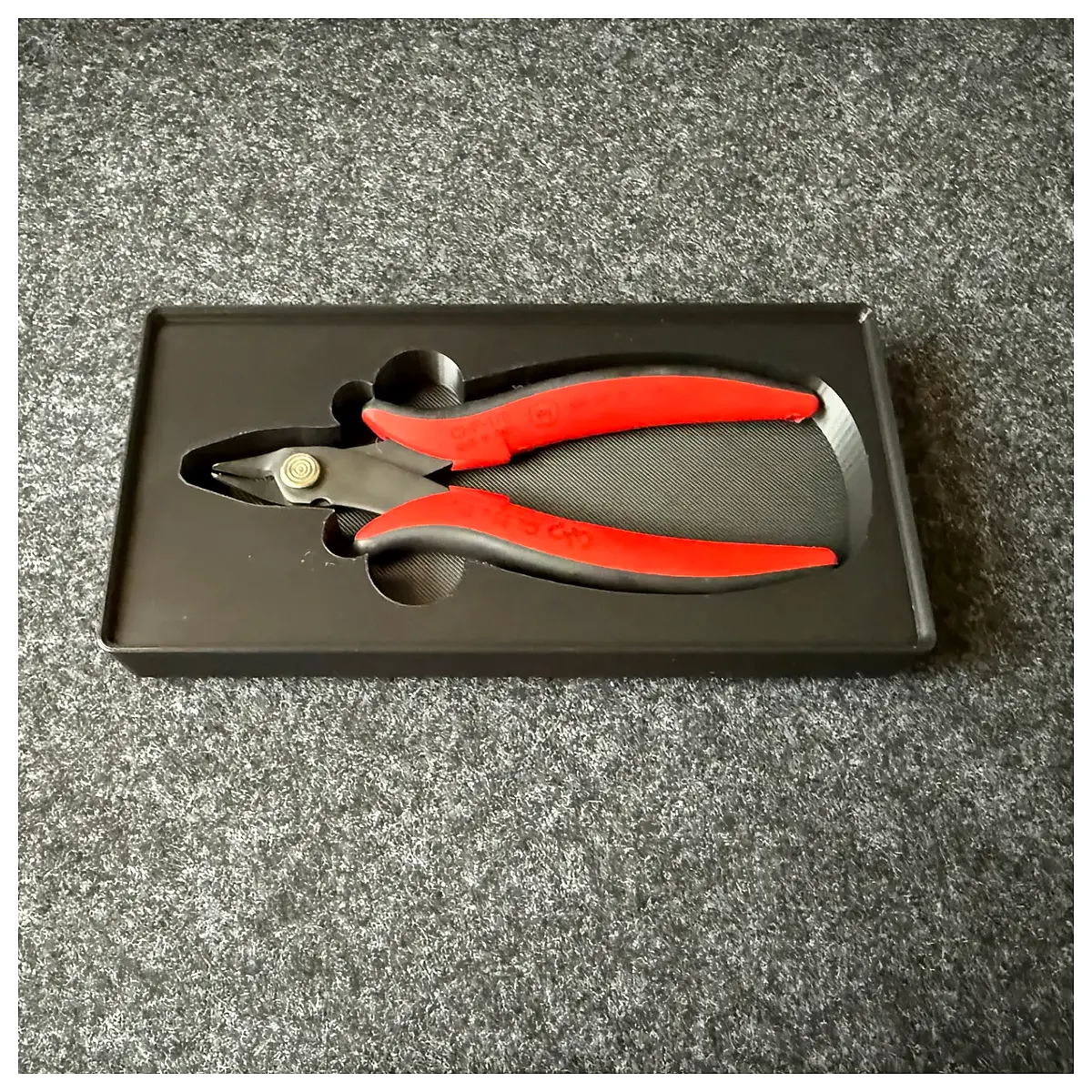 4x2 Gridfinity Flush Cutter Organizer Box Storage Solutions Desktop Storage Parts Organizer Tool Storage Space Optimization