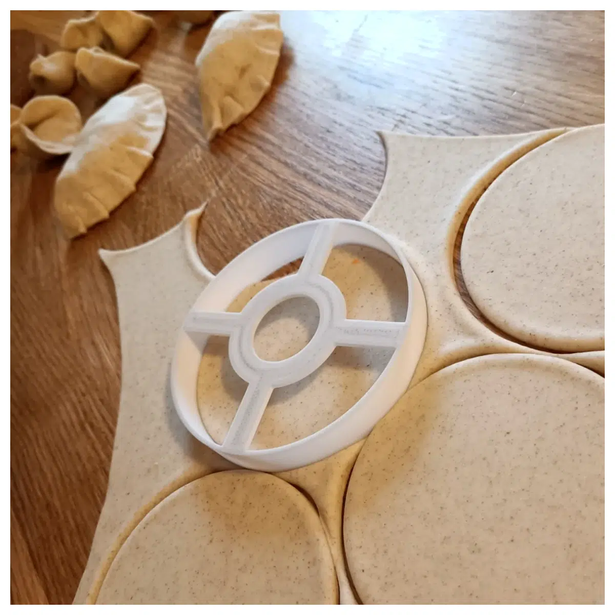 Dumpling Wrapper Cutter Automatic 50 70 90 100mm Pie Making Tools Dumpling Skin Slicer