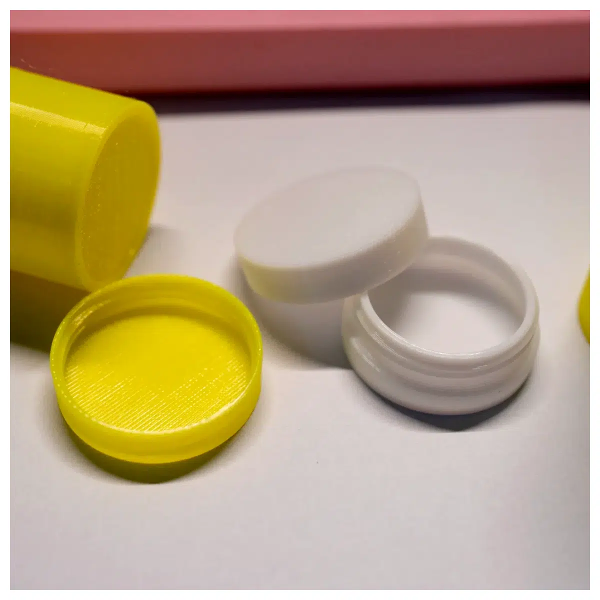 Portable Small Box Travel Pill Case Mini Box Medication Organizer Compact Pill Container Carry Case for Medicines Travel Pharmacy