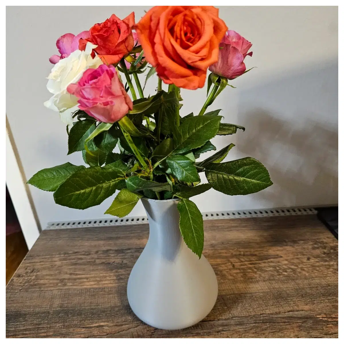 Minimalist Vase Modern Home Decor Tabletop Floral Arrangement Creative Vase Decorative Indoor Bouquet Simple Vase