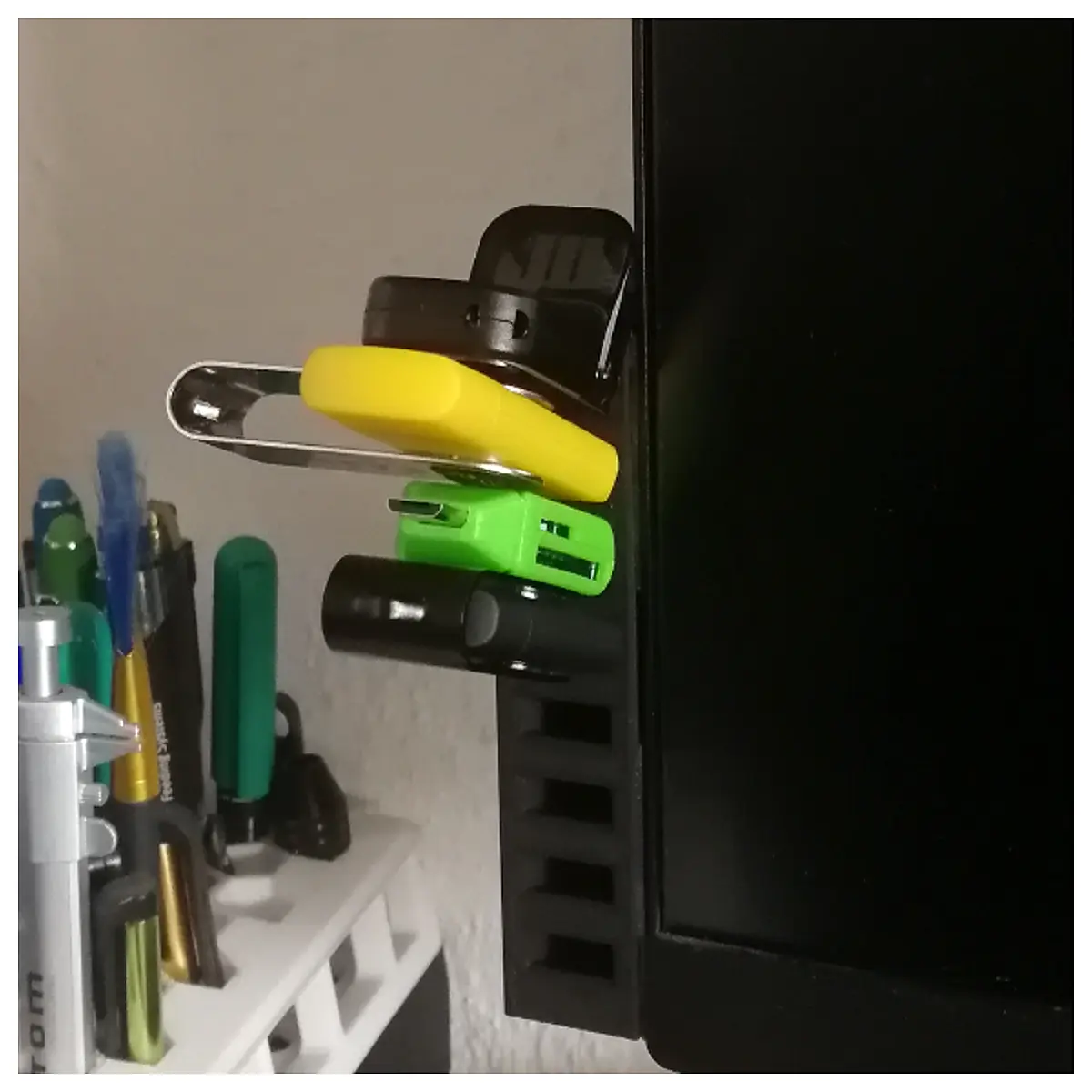 Monitor USB Holder Desk Mount Display Stand Phone Holder Universal Accessory Support