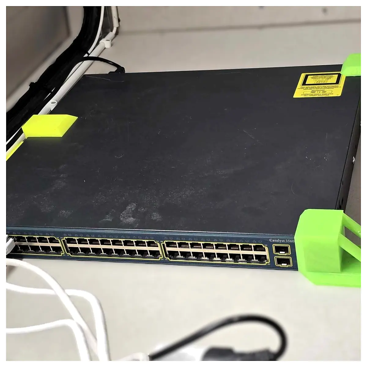 1U Rack Mount or Ceiling Mount Switch Accessories Repair Parts Network Router Maintenance