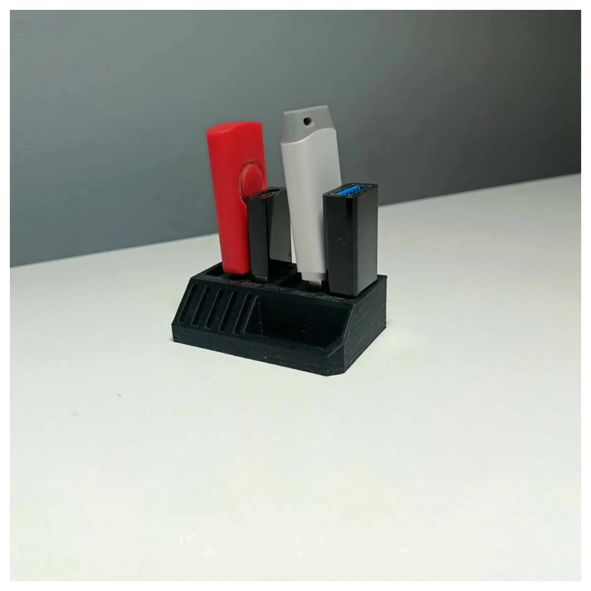 U Disk SD Card Holder Phone Card Case Mobile Accessory Storage Card Stand Phone Card Clip Protection Case