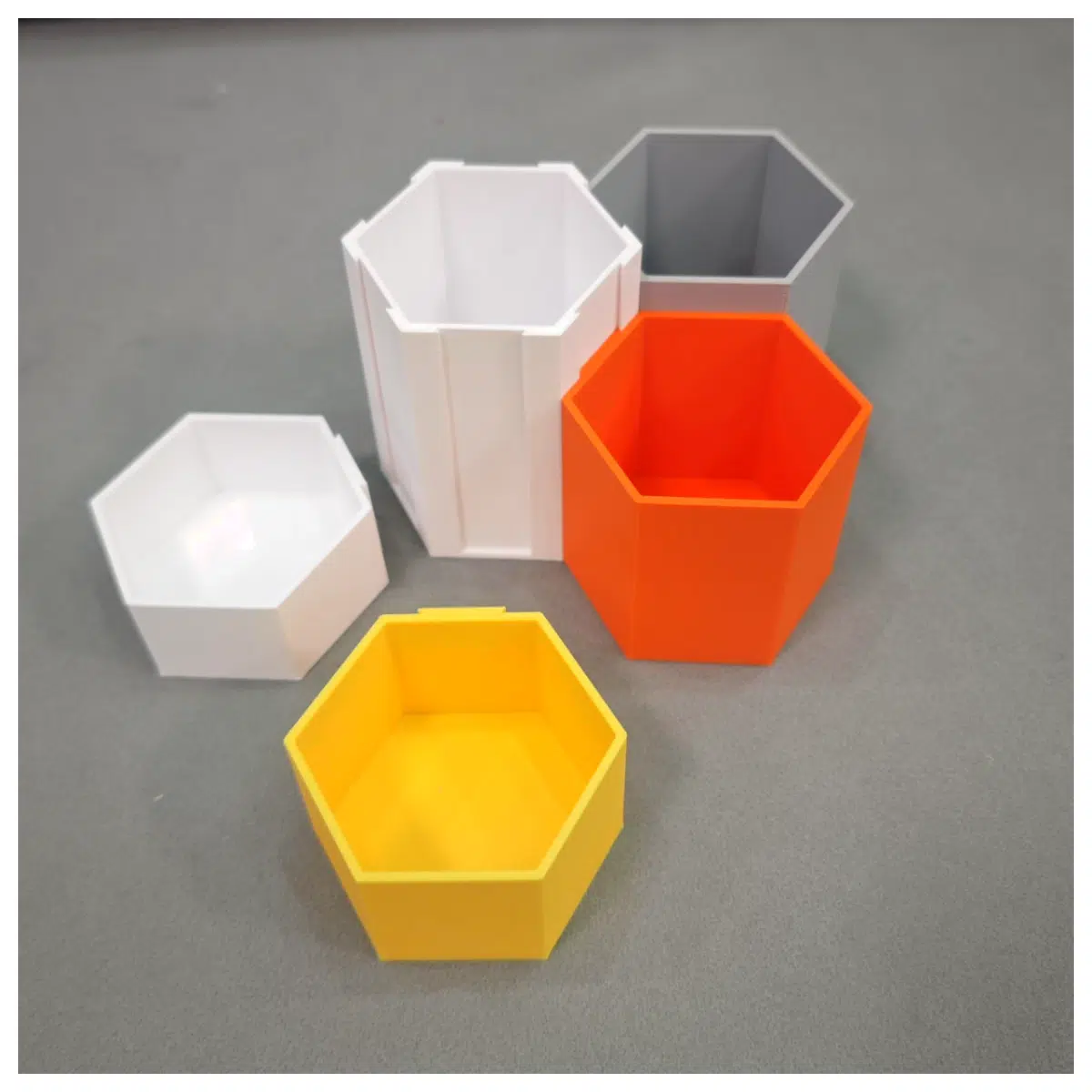 Freeform Box Pencil Holder Organizer Multi Compartment Desk Storage Box Office Supplies Creative Pen Case Multi Purpose Container