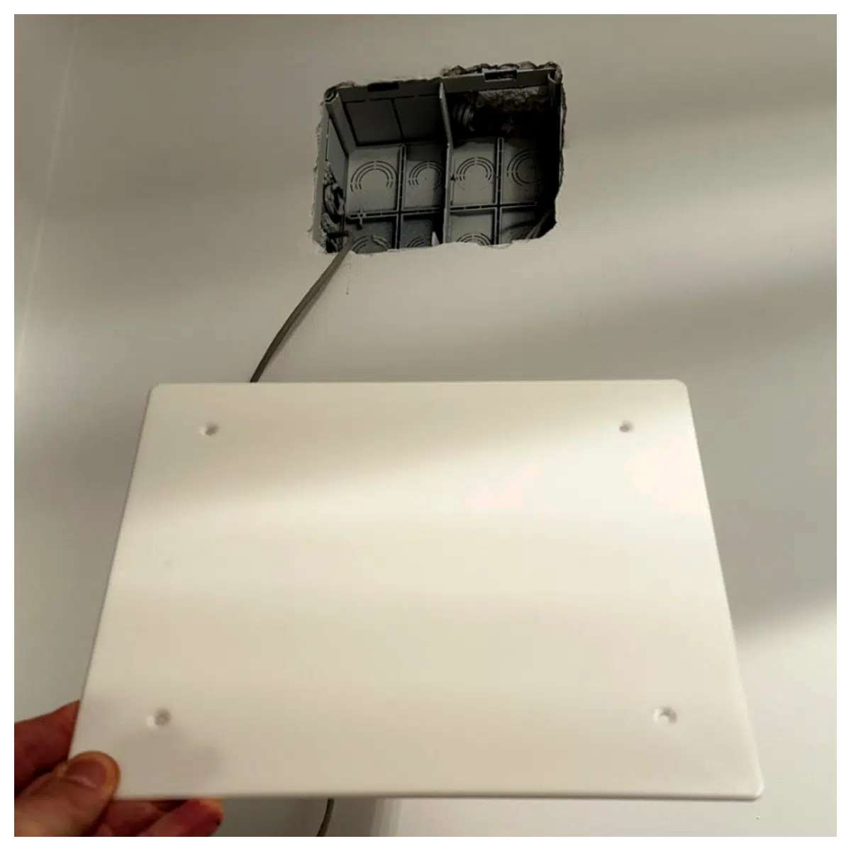 Enclosure Cover 21x17cm Hole 18x14cm Electrical Box Protector Device Shield Junction Box Accessories