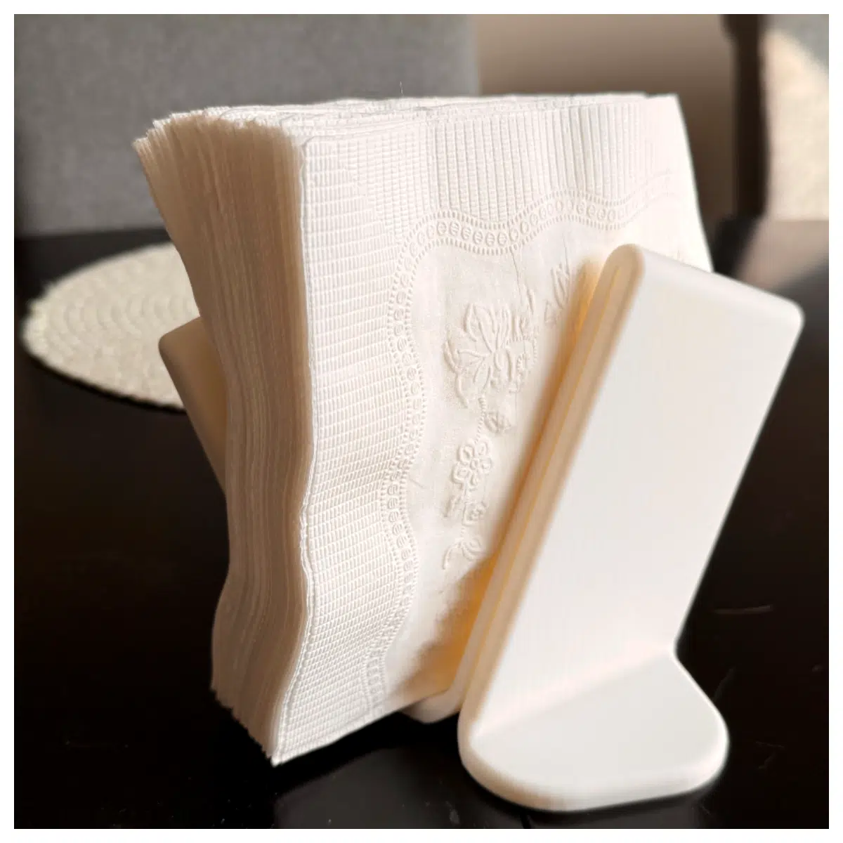 Napkin Holder Stand Modern Simple Line Design Kitchen Dining Storage Organizer Shelf Support