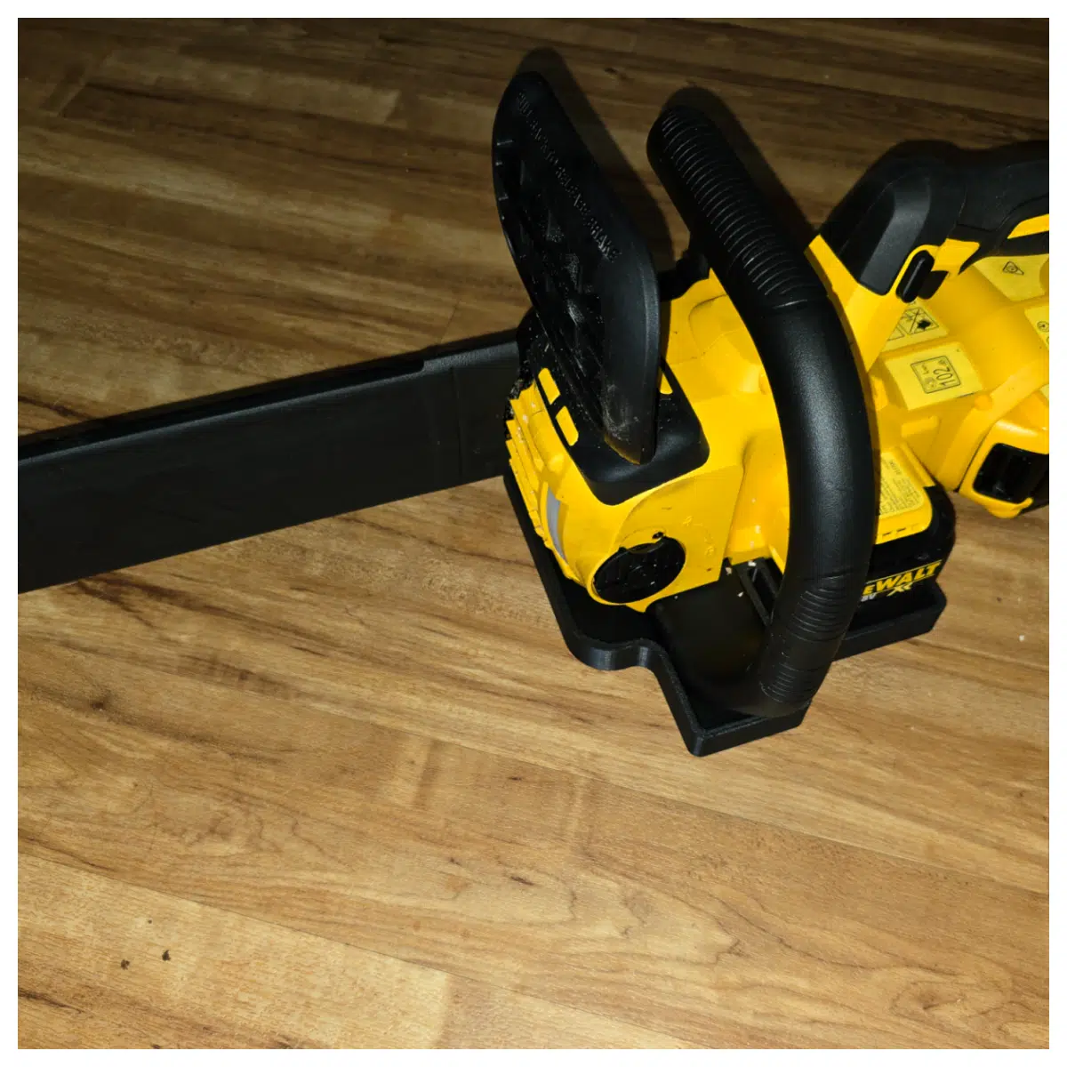 XR 300mm 12 Chain Saw Oil Drain Tray Saw Accessories Wood Cutting Efficient Oil Reservoir Quick Replacement