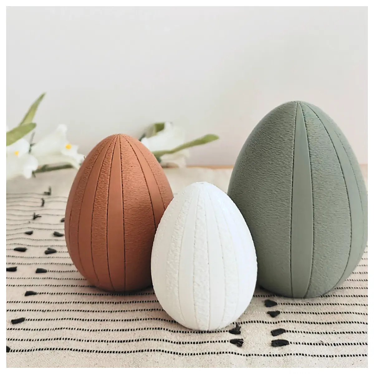 Elegant Velvet Patterned Easter Egg Velvet Decoration Easter Eggs Holiday Gift Decorative Toy Collection