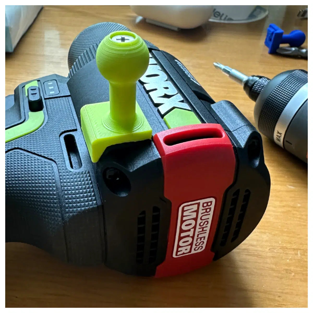 worx wg138 wg135 quick link snap hook carabiner swivel ball head climbing gear safety lanyard connector