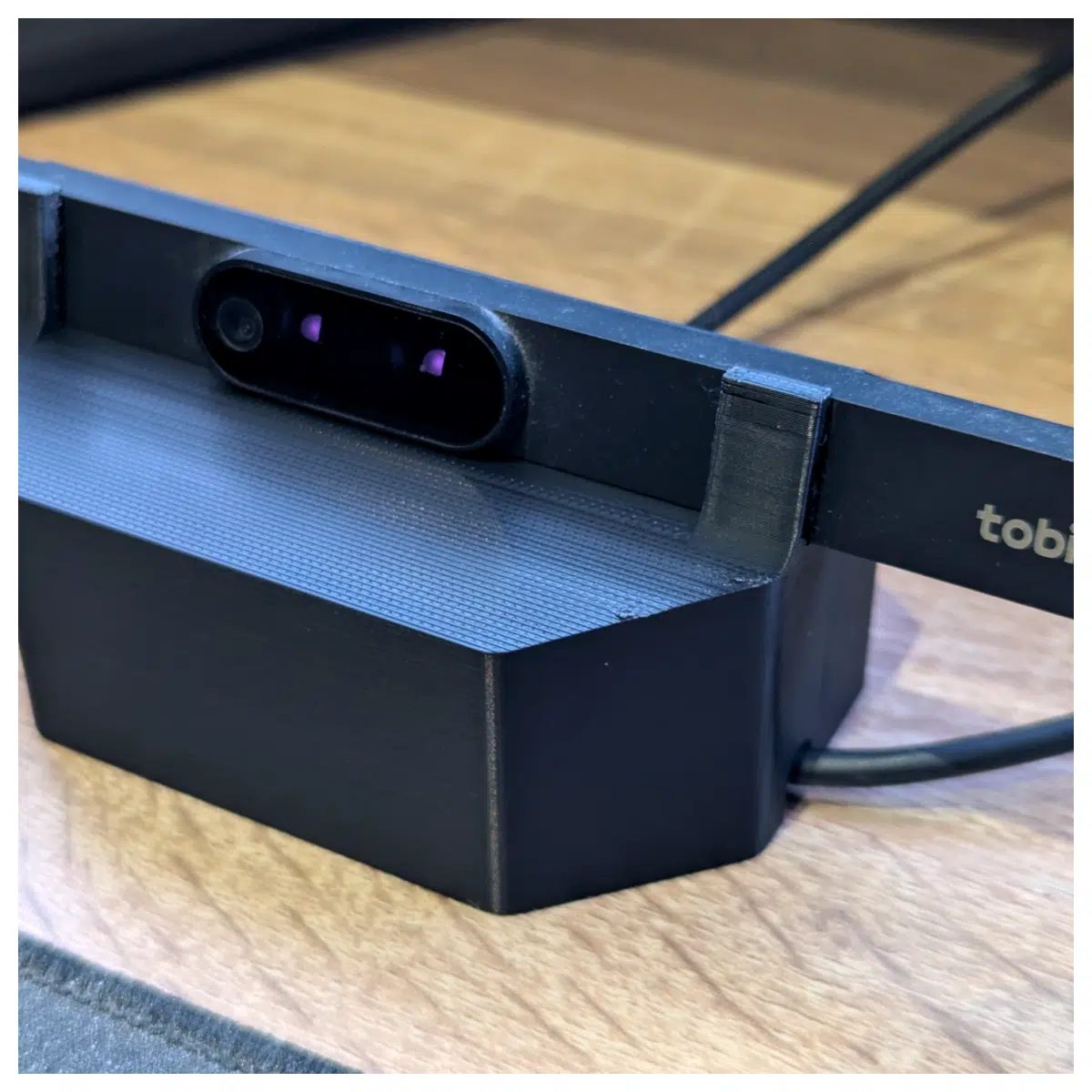 Tobii Eye Tracker 5 Desktop Stand Computer Monitor Mount Video Editing Gaming Screen Support Eye Strain Relief