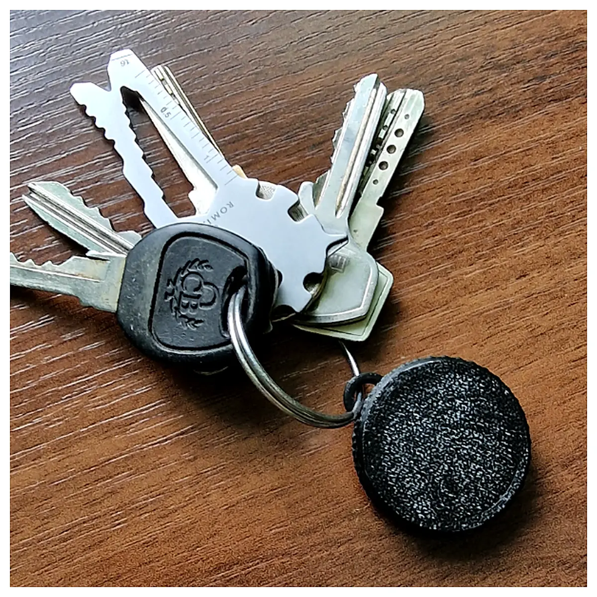 Car Spare Battery Keychain Car Key Battery Keychains Car Key Charging Emergency Battery Replacement