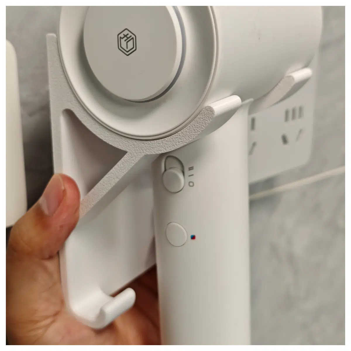 Hair Dryer Wall Mount Holder Bathroom Towel Rack Wall Mounted Hair Dryer Stand Accessory Installation Easy Space Saving