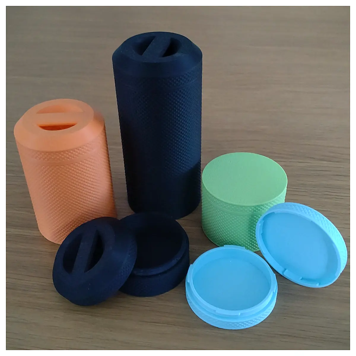 Mini Containers Durable Rotating Snap Closure Airtight Storage Boxes Food Grade Containers