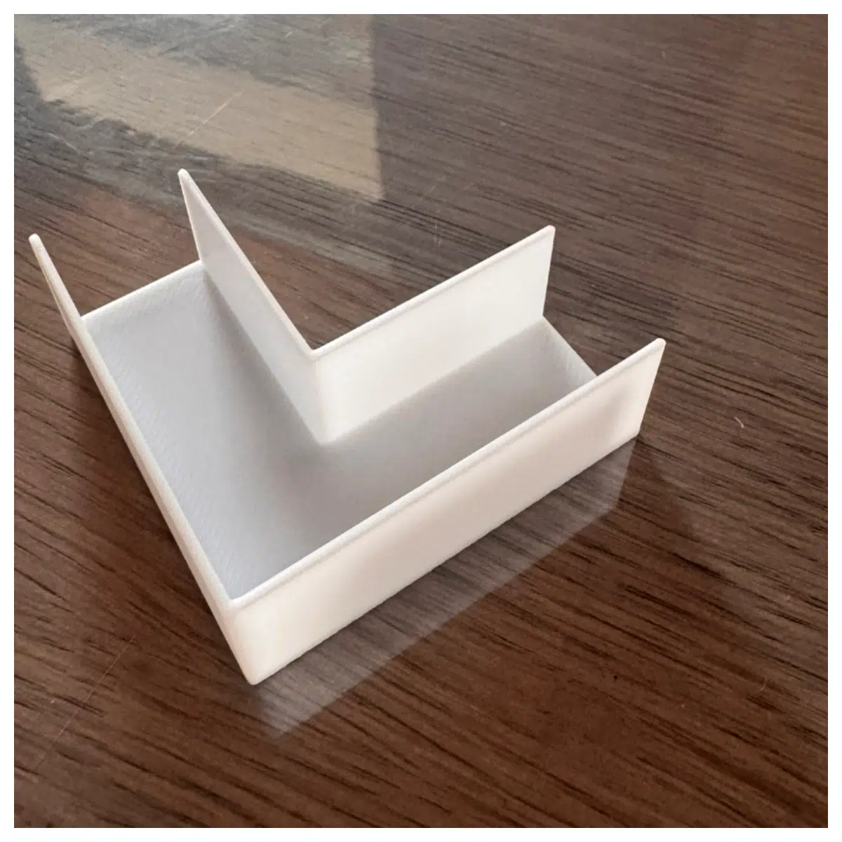 16mm Cable Tray Corner Cover 90 Degree Angle Protection Cable Accessories Tray Fittings 16mm Corner Guard