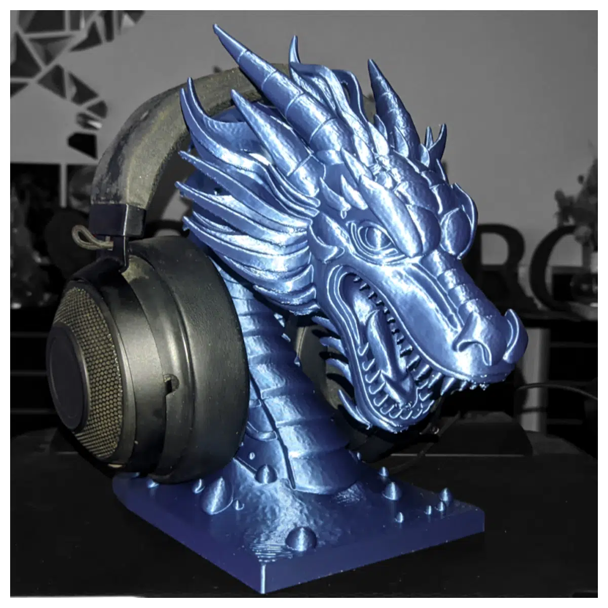Water Dragon Earbuds Holder Phone Holder Desk Stand Mobile Holder Earbud Stand Accessory Bracket