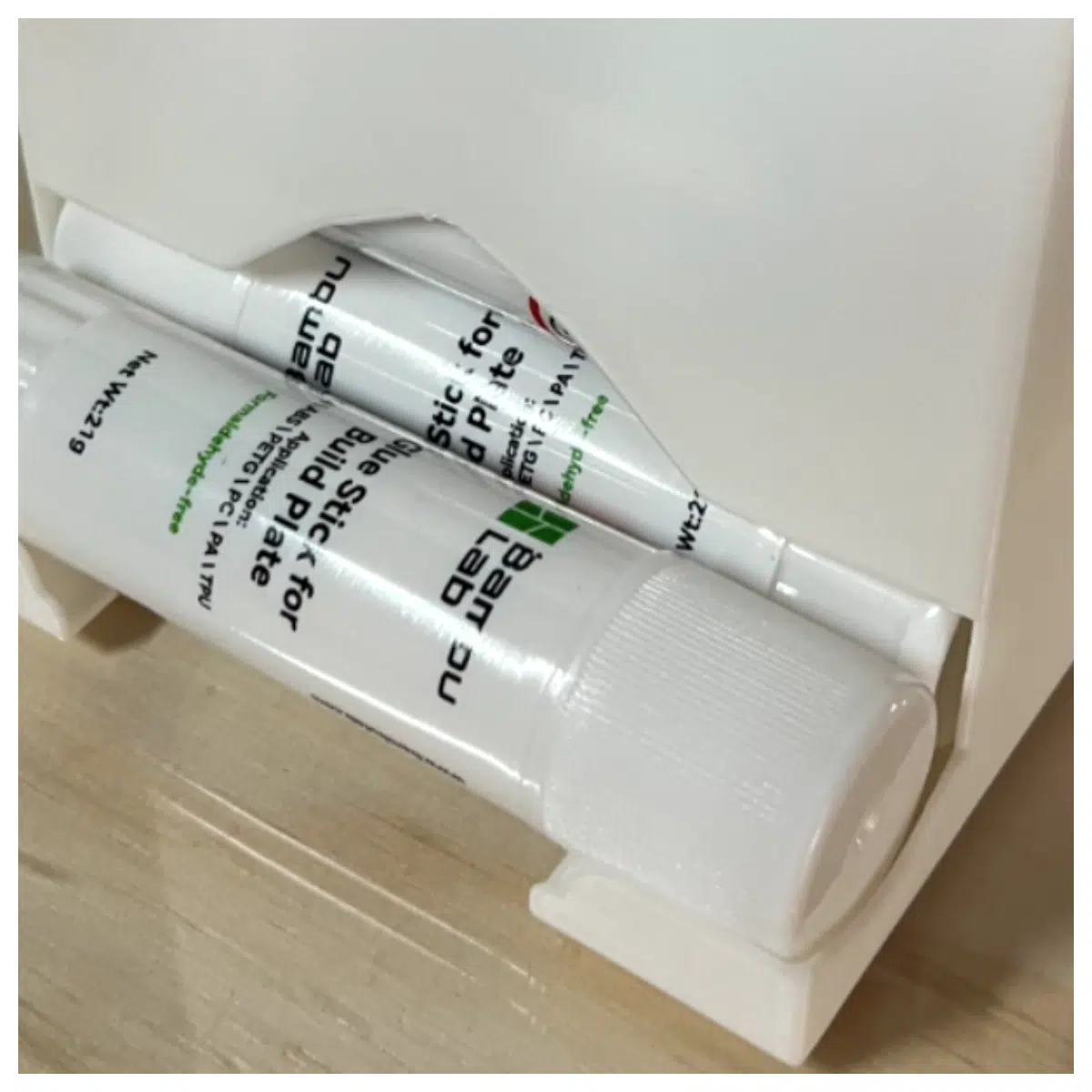 Glue Stick Dispenser Automatic Dispenser Glue Tape Dispenser Glue Tool Glue Cutter Fast Dispensing Desktop Use Glue Management