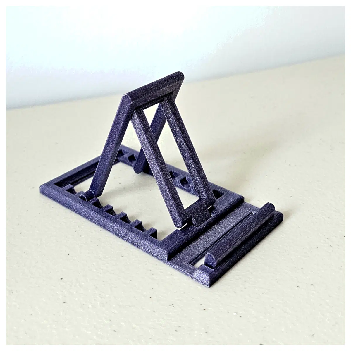 Adjustable Phone Holder Desktop Mount Phone Stand Mobile Holder Bracket Support Phone Accessory for Car Desk Travel