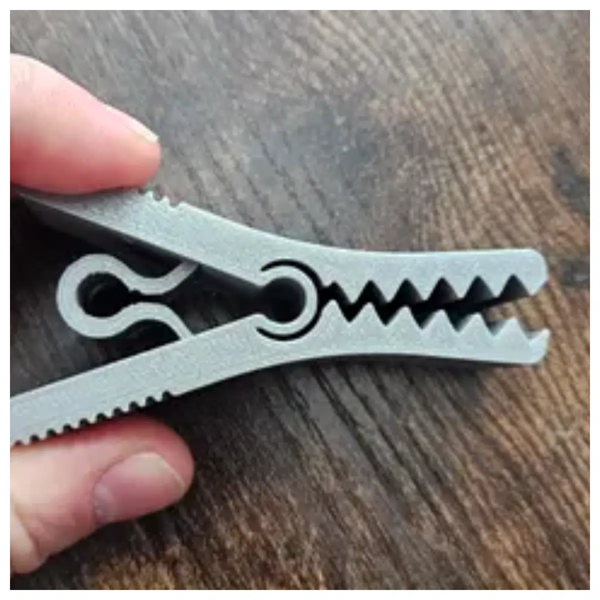 Chip Holder Phone Repair Tool Smartphone Disassembly Tool Chip Card Clip Mobile Phone Card Removal Tool Essential Phone Repair