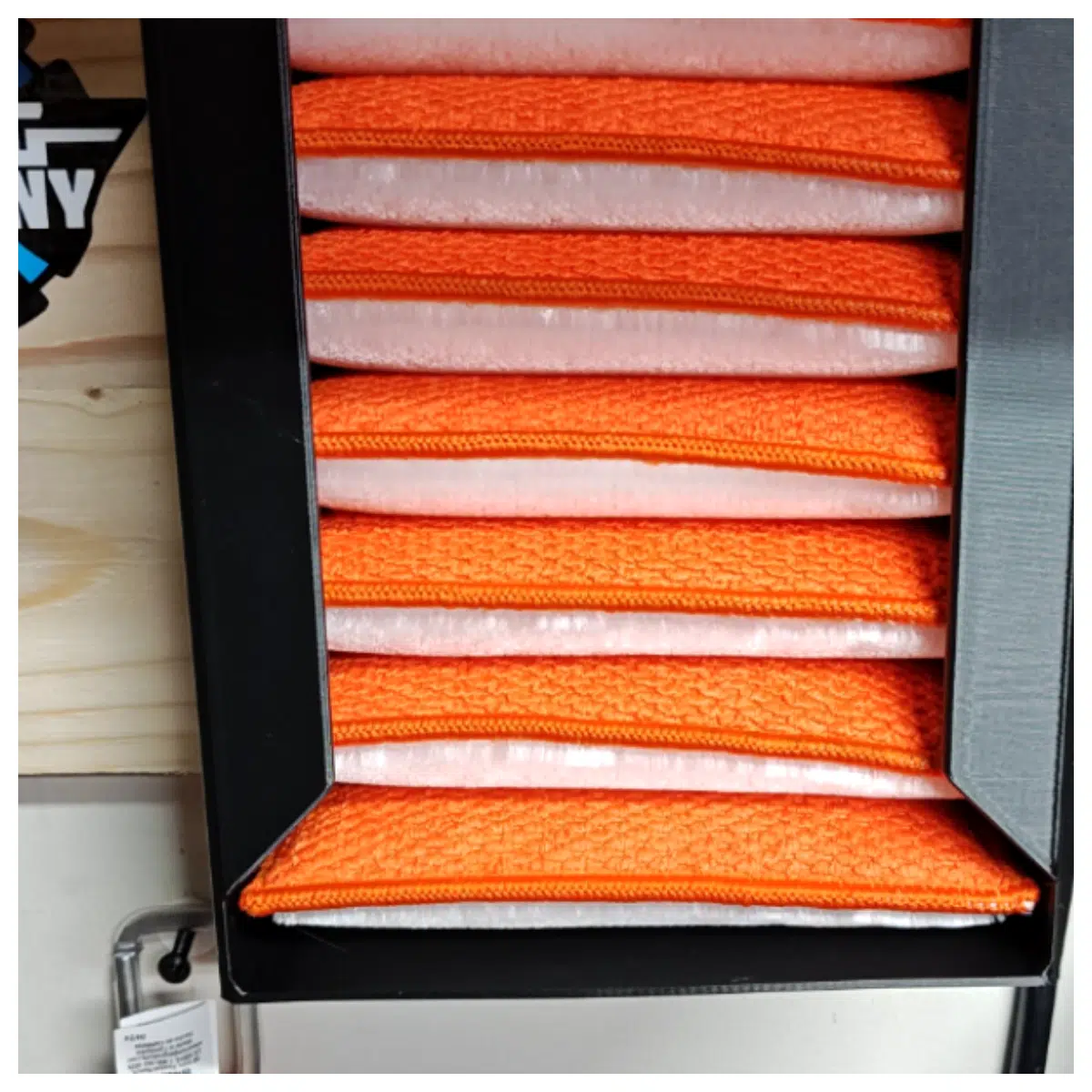 Car Interior Cleaning Sponge Wall Mount Holder Car Cleaning Tools Sponge Rack Auto Accessories Foam Cleaner Car Supplies