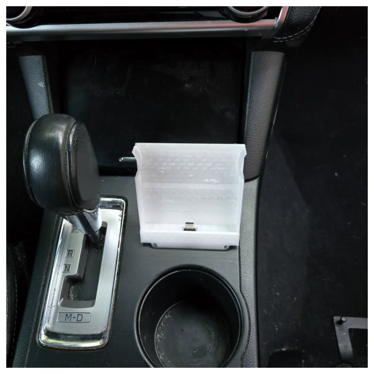 Outback CarPlay Car Mount Holder Vehicle Navigation Support Phone Stand Accessory